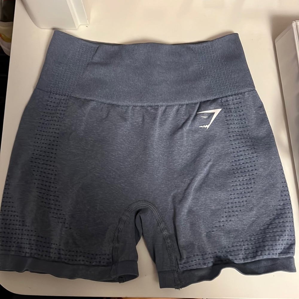 Barely worn, got different shorts that I like more